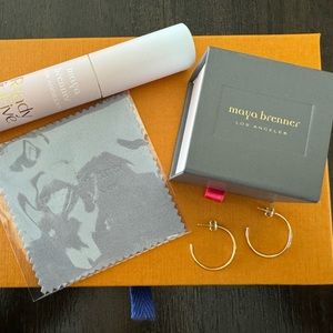 Maya Brenner 14k Gold Hoops (Medium)